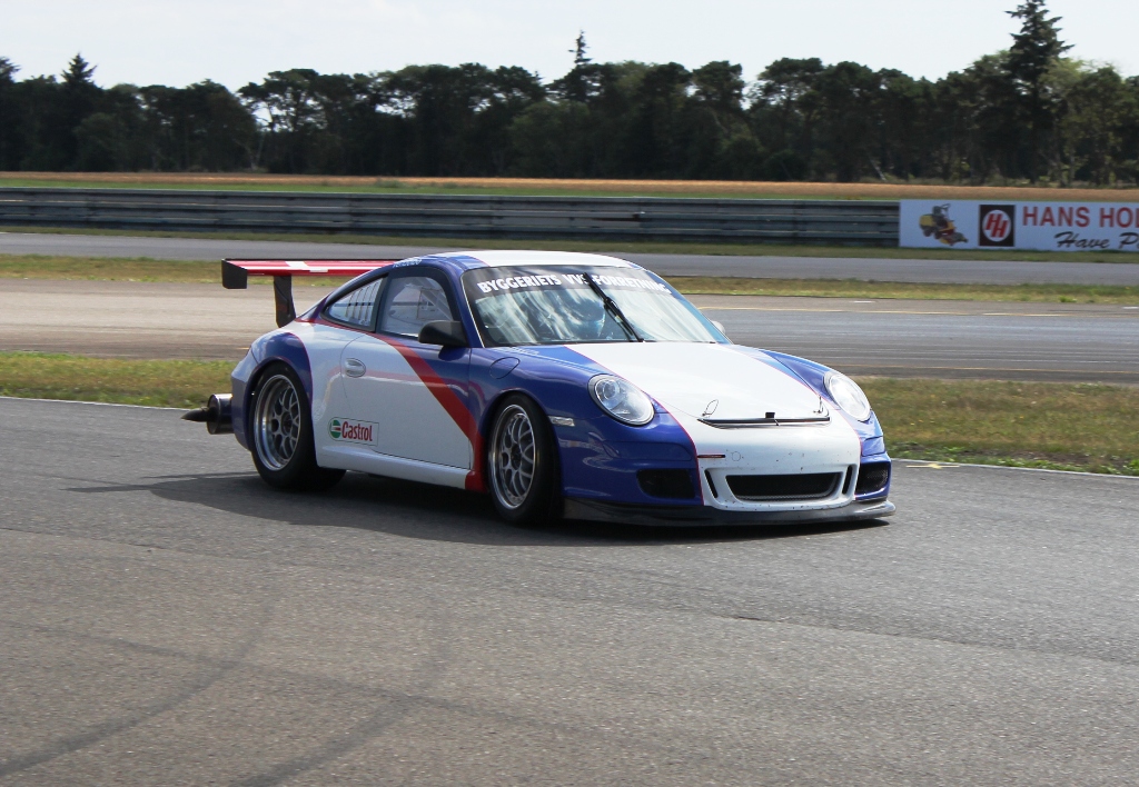 Det er denne Porsche som 'Frede' testede og som den tidligere Yokohama mester vil køre Special Saloon i denne weekend.
(Foto: Nymark Racing)